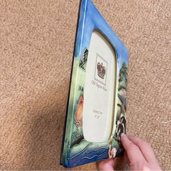 VINTAGE OLD TUPTON WARE UK HANDPAINTED FARM PHOTO FRAME - Picture 4 of 6
